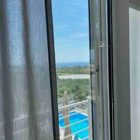 Spacious And Shiny ✻ Private Pool Villa *